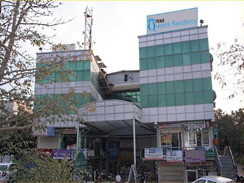 גורגאון Hotel Queens Residency מראה חיצוני תמונה